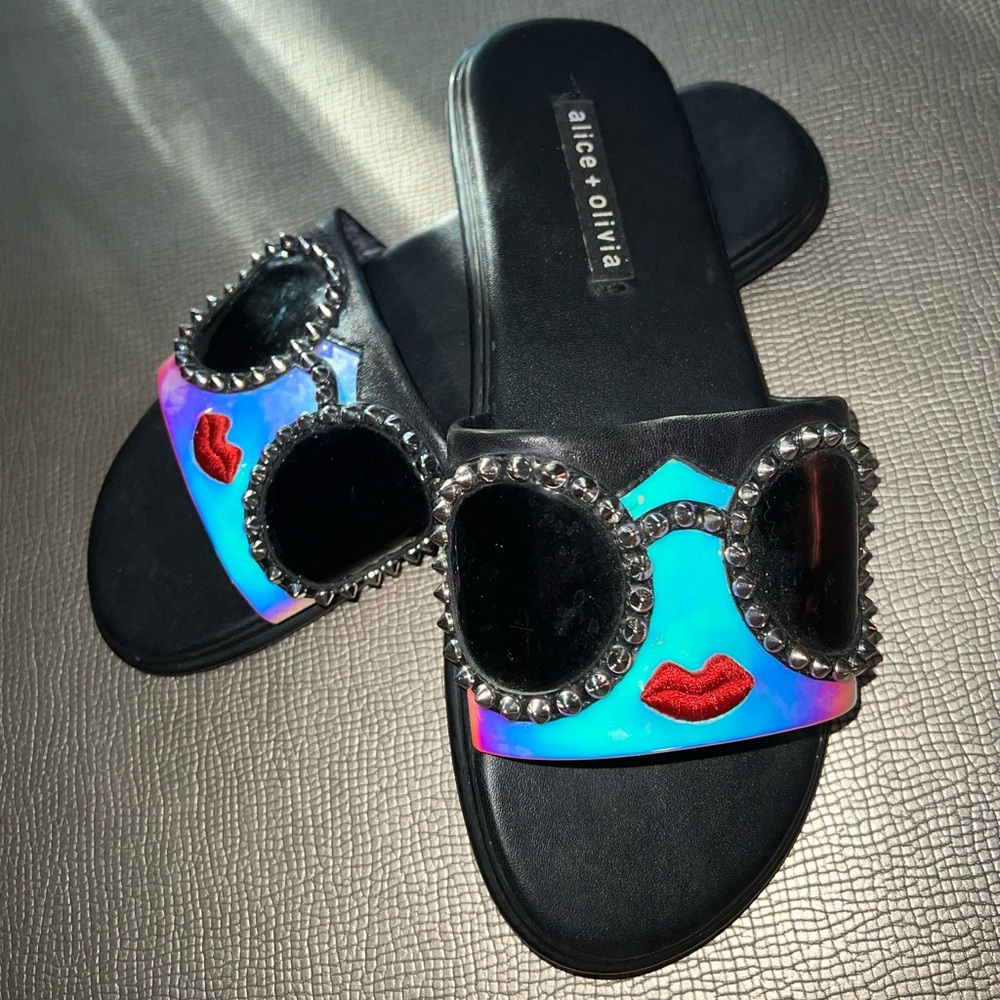 ALICE AND OLIVIA
Valma Stace Face-strap slides black glasses size 8 leather